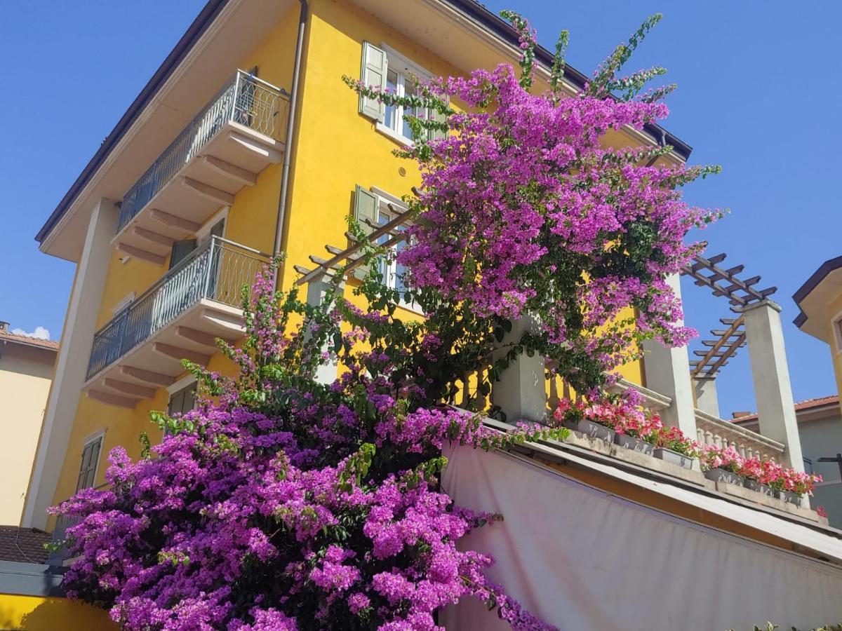 Appartamenti Baia Azzurra 6. Torbole Sul Garda Exterior photo